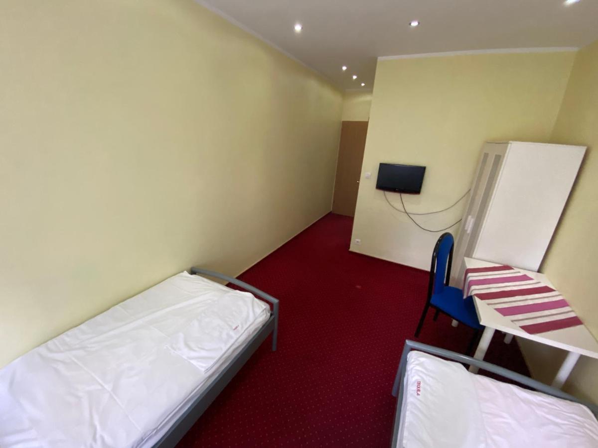 Hotel Tequila Miedzyrzecz Ngoại thất bức ảnh