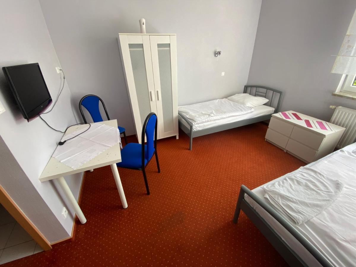 Hotel Tequila Miedzyrzecz Ngoại thất bức ảnh
